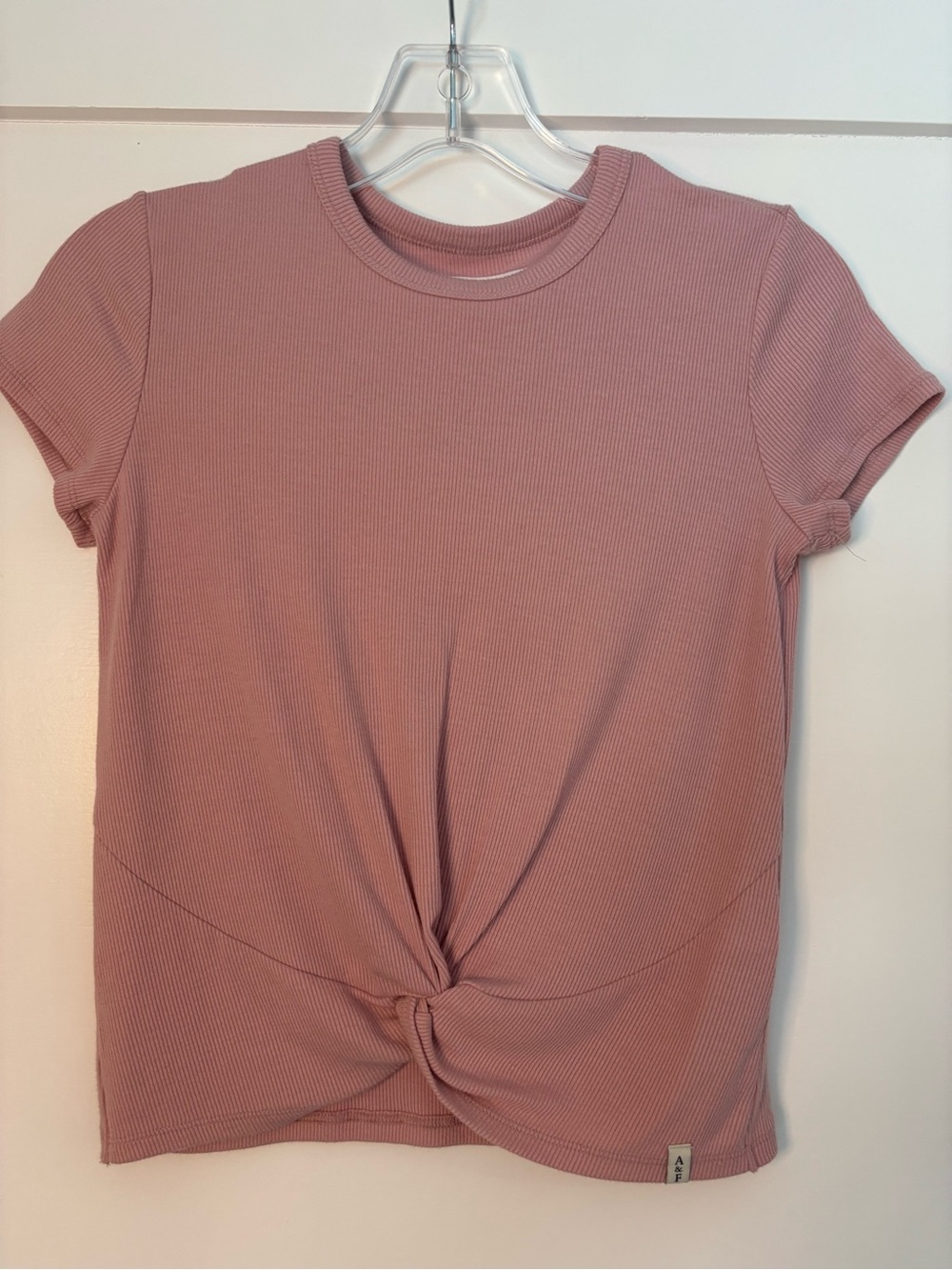 Women's Ribbed Twist-Front Tee - Dusty Rose size 11-12 in great condition
